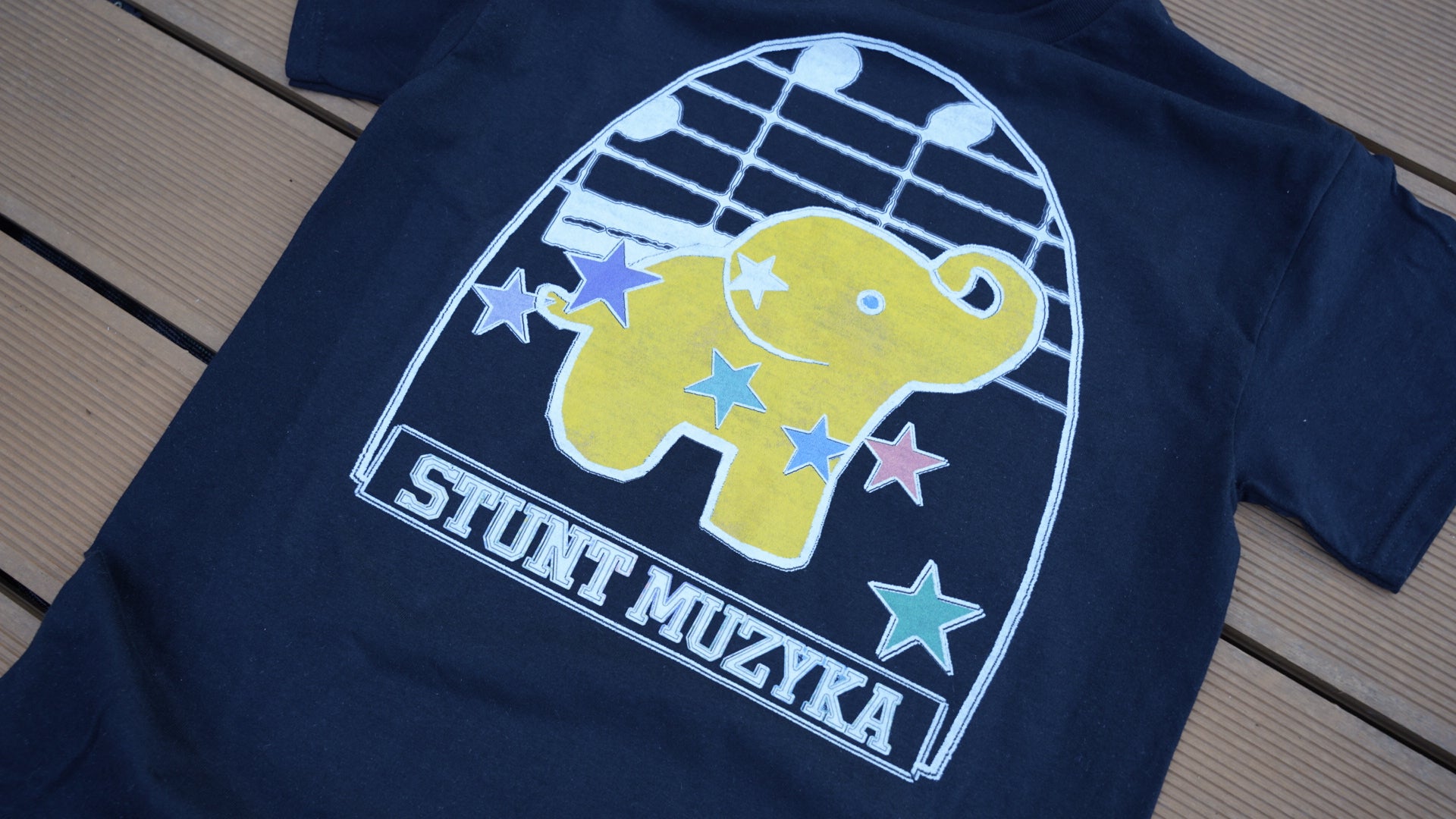 Stunt Muzyka Black Tee