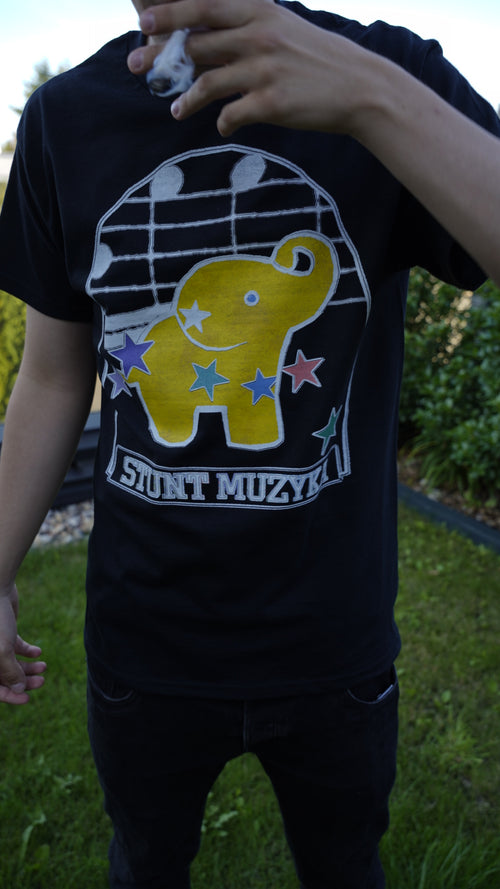 Stunt Muzyka Black Tee