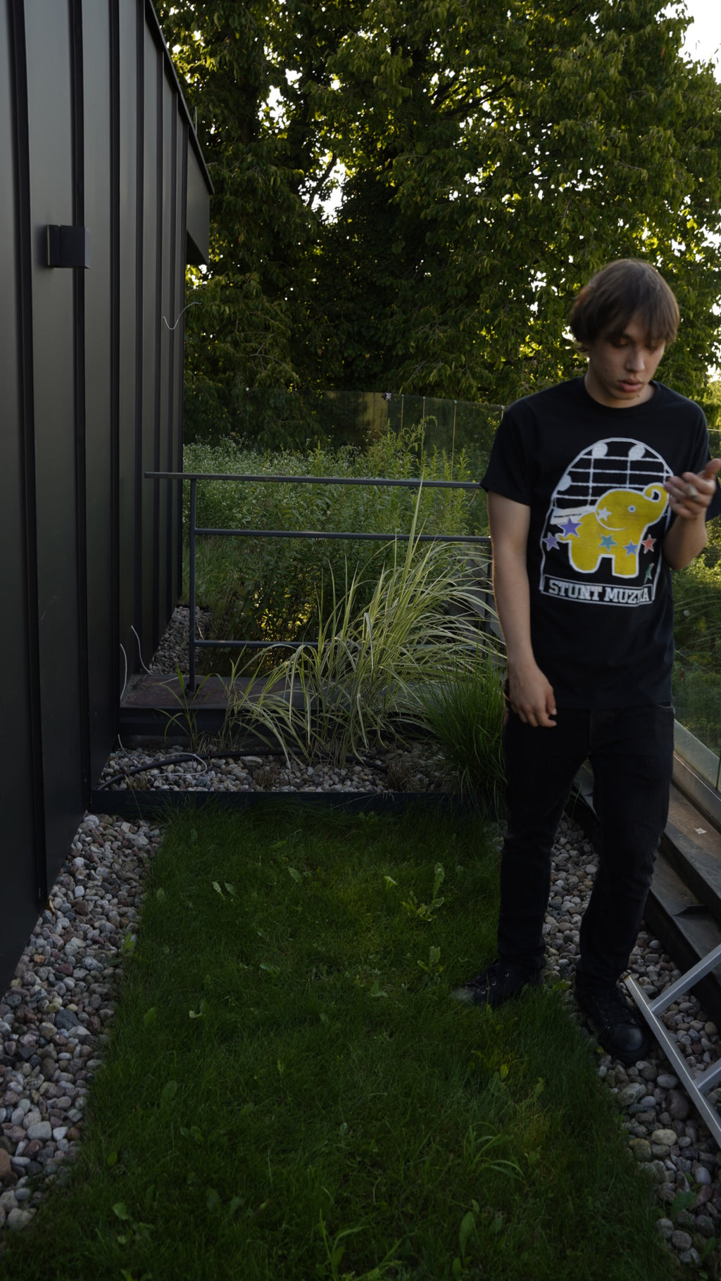 Stunt Muzyka Black Tee